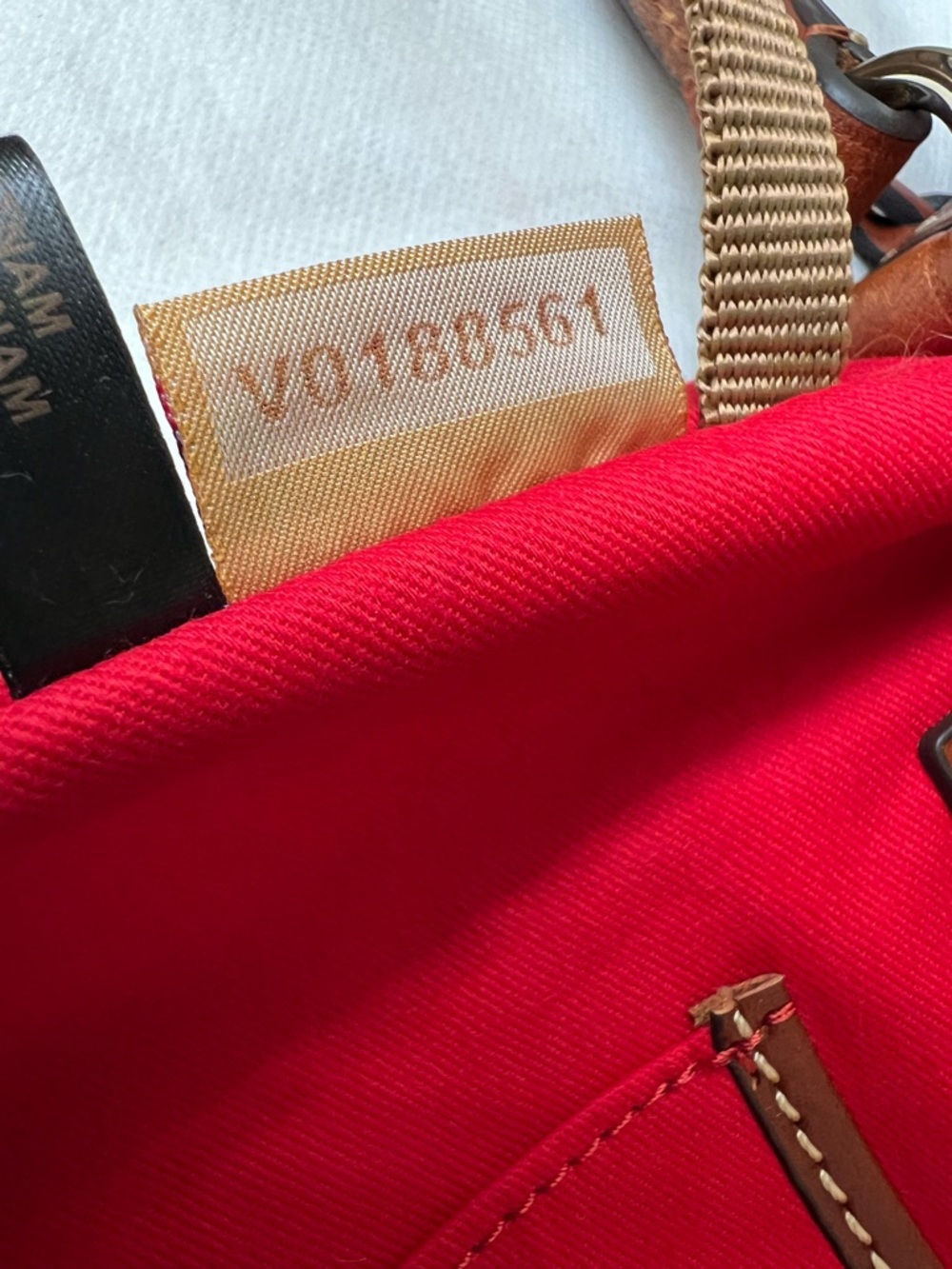Dooney & Bourke Leather Crossbody EUC - Picture 3 of 16